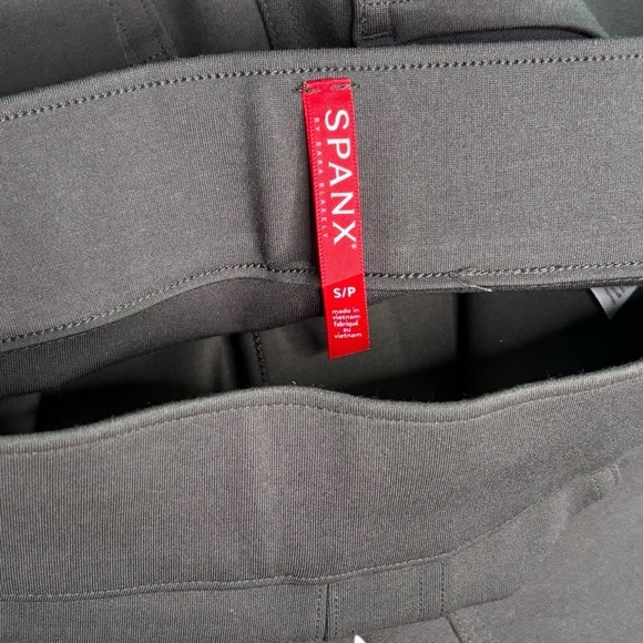 SPANX Solid Classic Grey Skinny Pants in 20202R Small - Picture 2 of 15